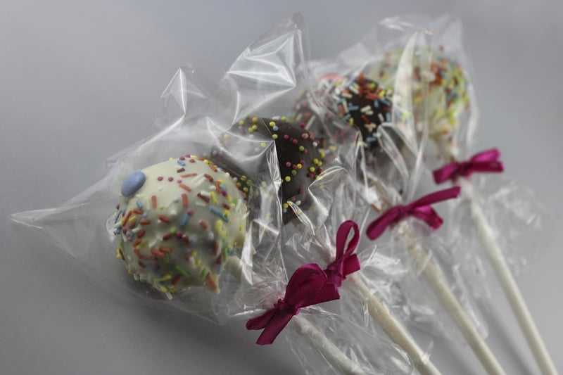 Planet Cake Pops